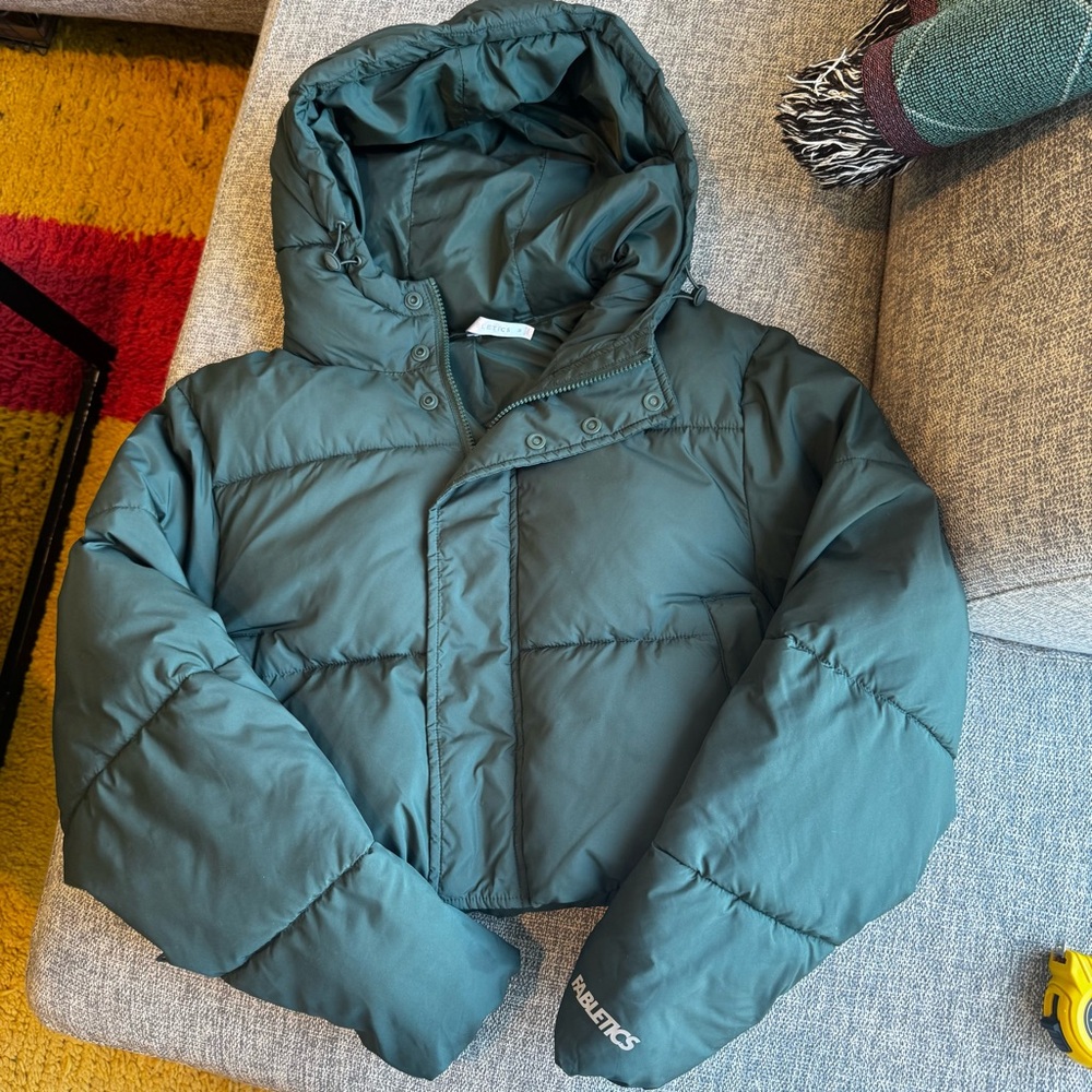 Fabletics Dark Green Cropped Snow Puffer Jacket - Picture 3 of 7